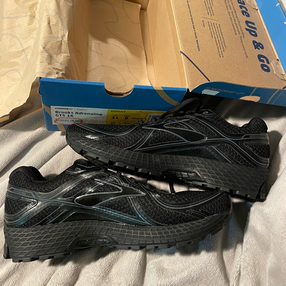 BROOKS Adrenaline GTS 16